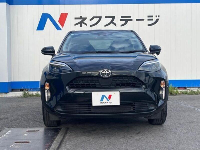 YARIS CROSS