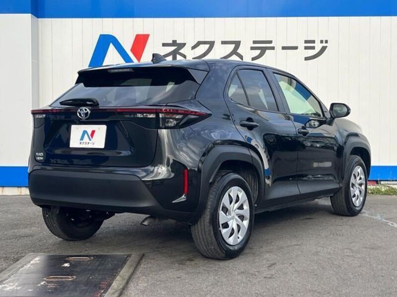 YARIS CROSS