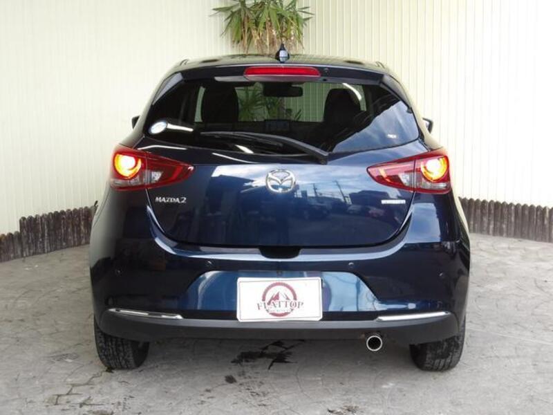 MAZDA2