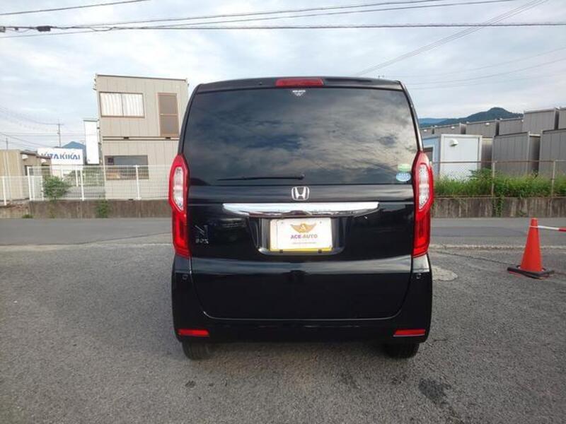 N BOX