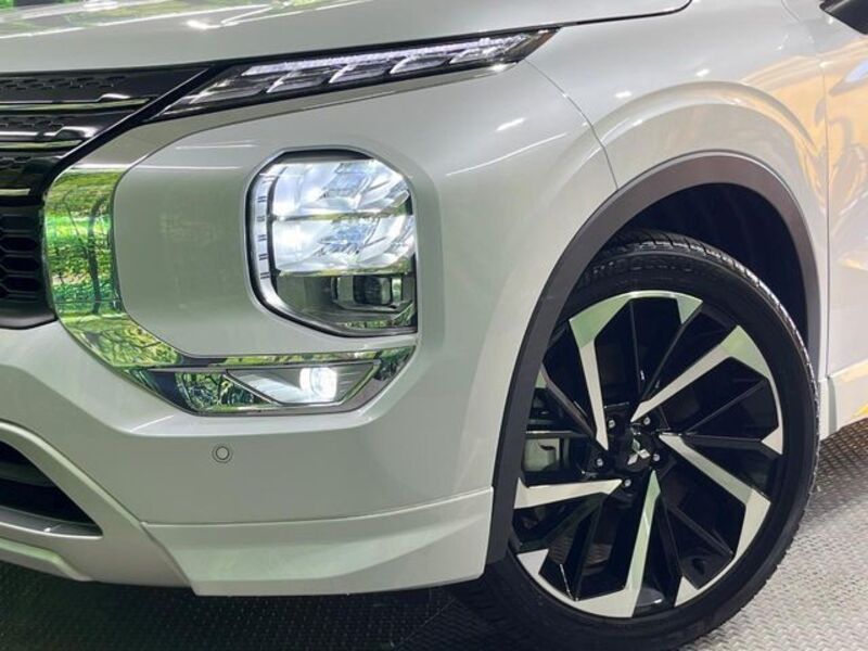 OUTLANDER PHEV