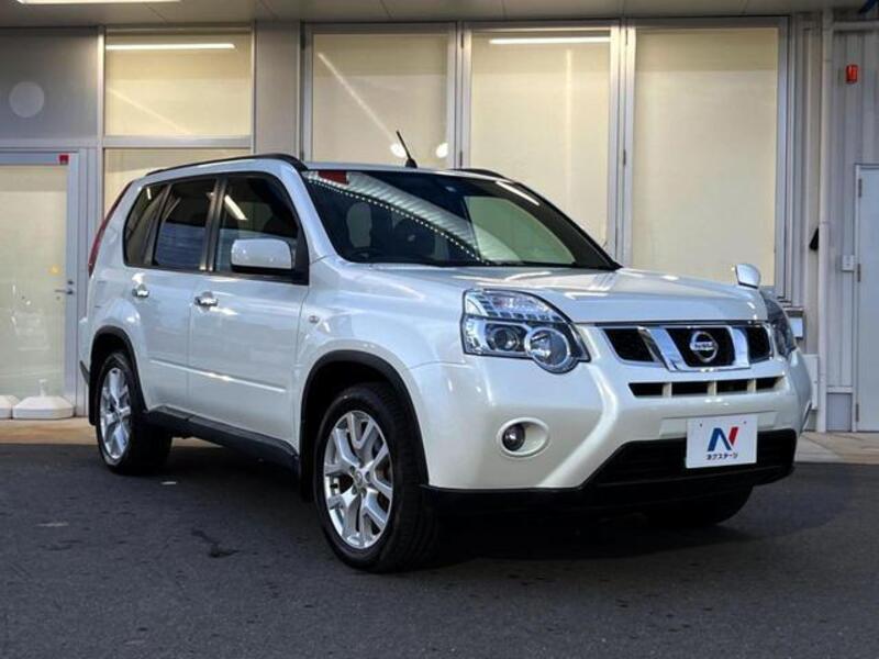 X-TRAIL