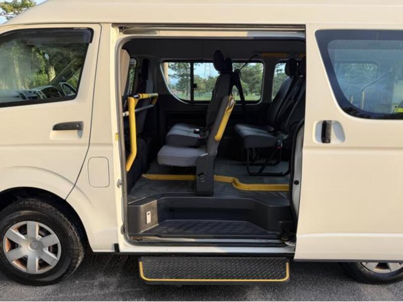 HIACE VAN