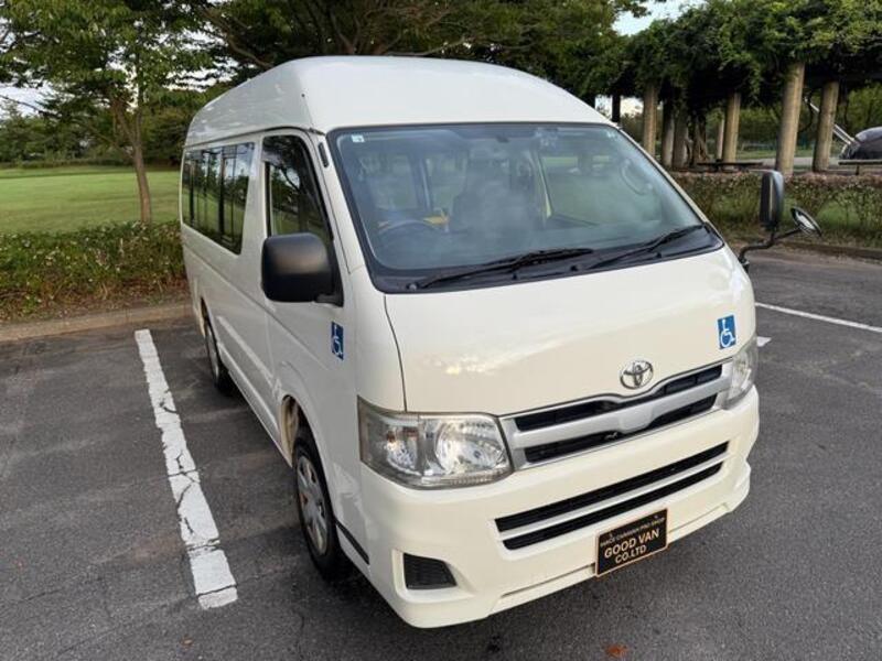 HIACE VAN
