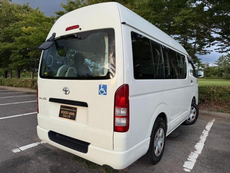HIACE VAN