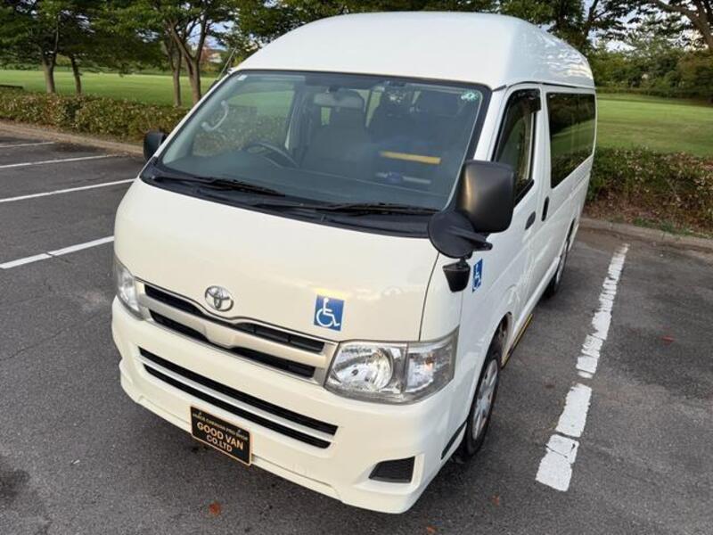 HIACE VAN
