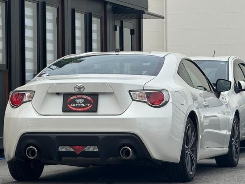 86