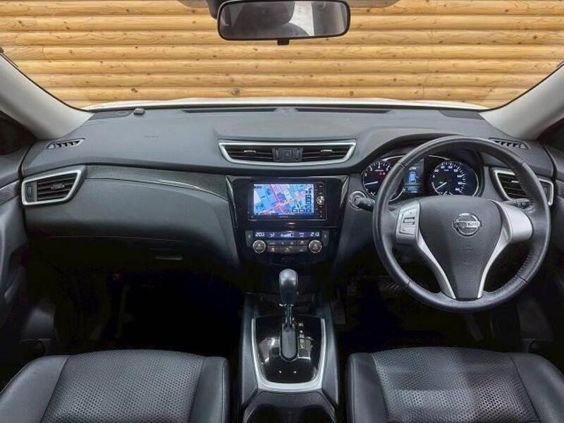 X-TRAIL