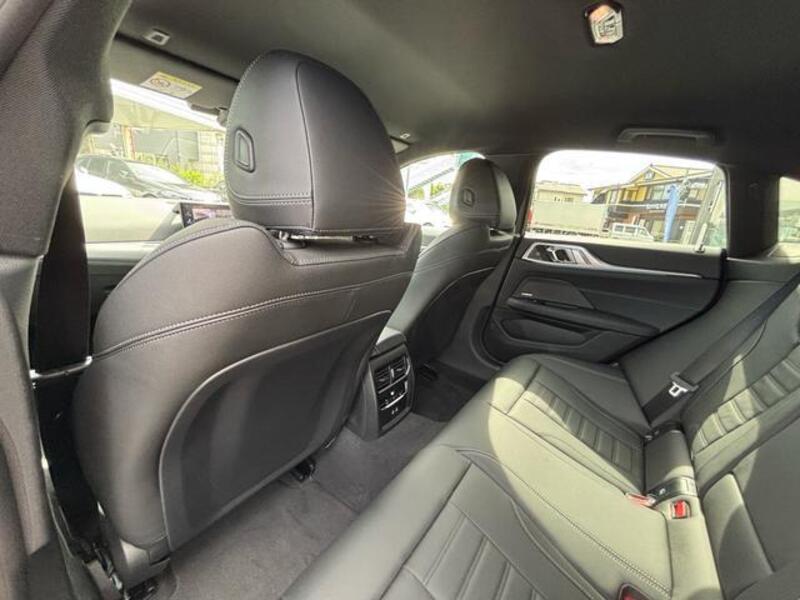 4 SERIES