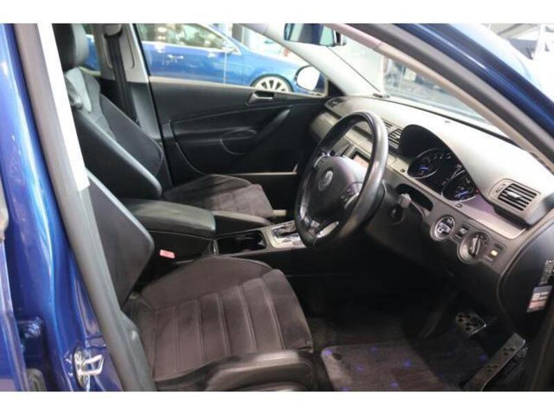 PASSAT VARIANT