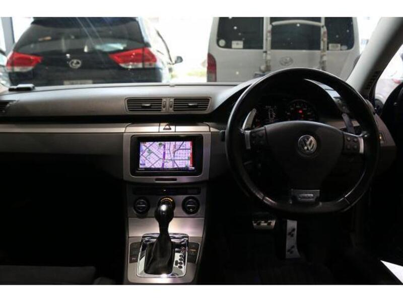 PASSAT VARIANT
