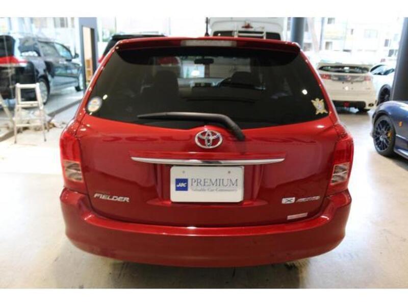 COROLLA FIELDER