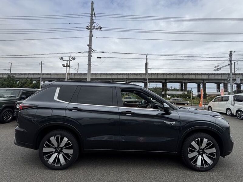 OUTLANDER PHEV
