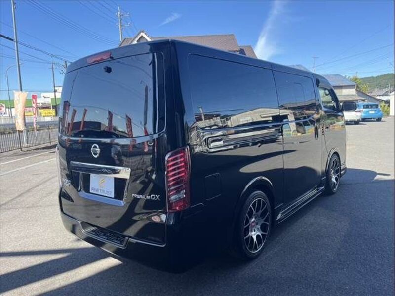 NV350 CARAVAN