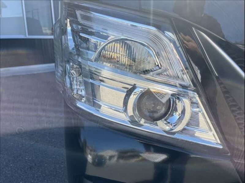 NV350 CARAVAN