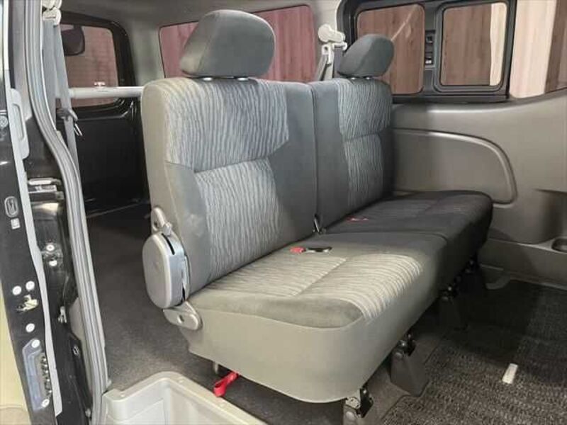 NV350 CARAVAN