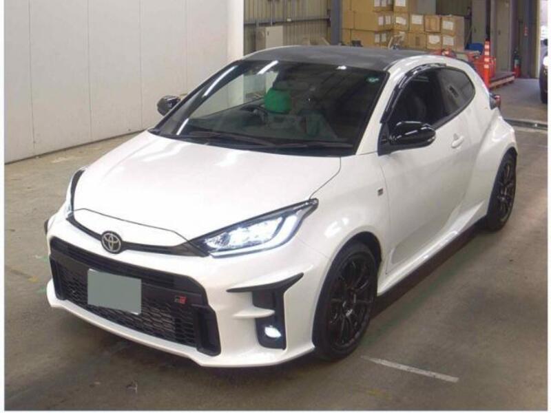 GR YARIS-0