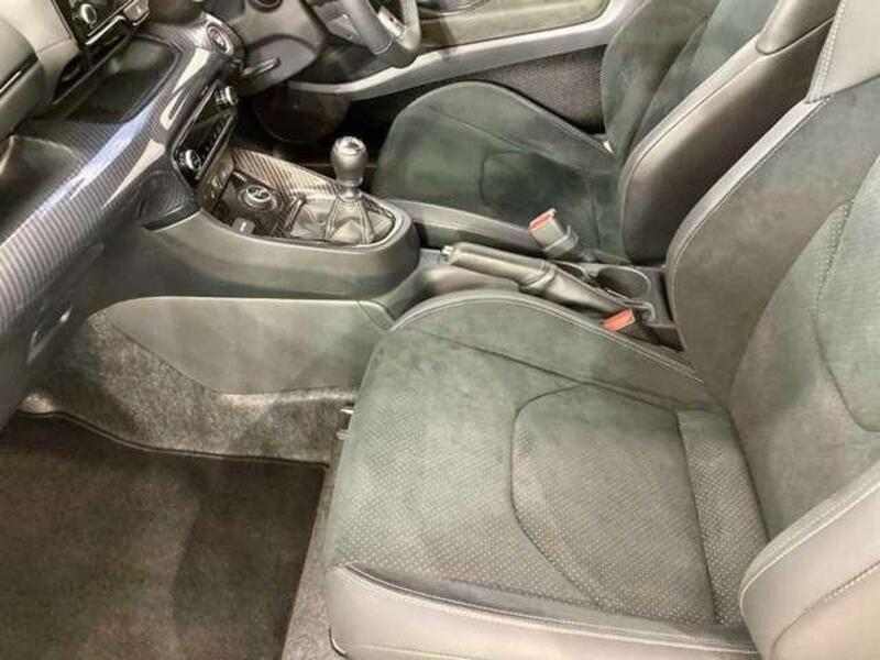 GR YARIS