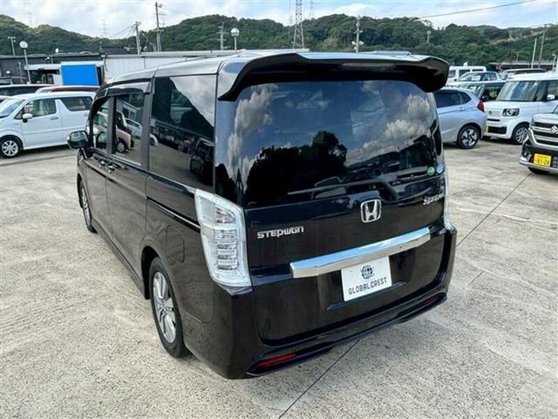 STEPWAGON SPADA