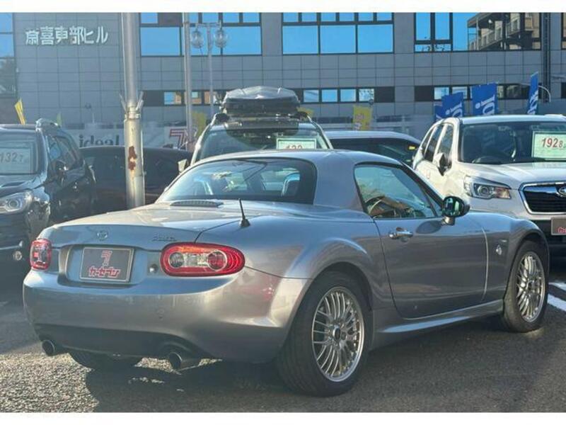 ROADSTER