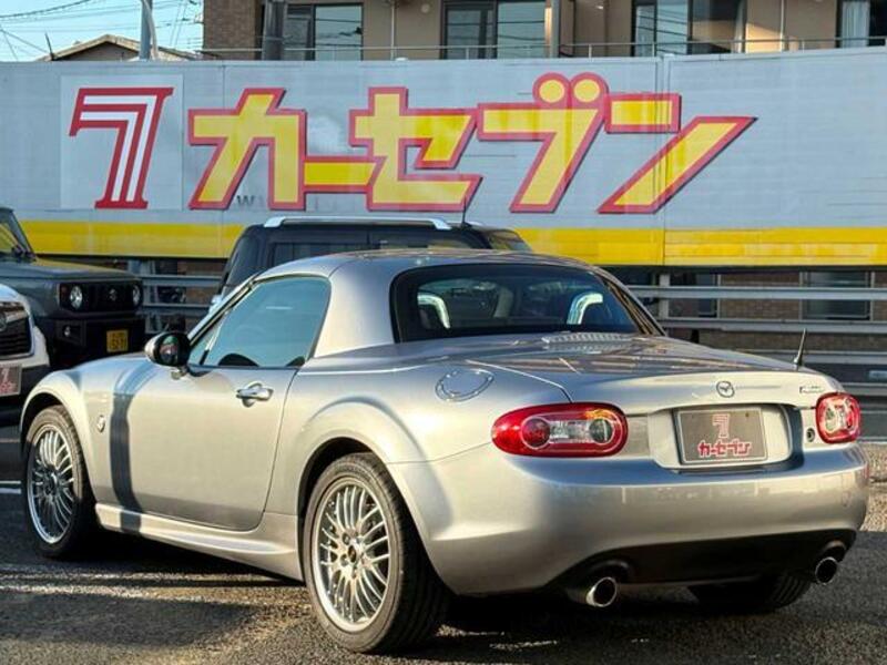 ROADSTER