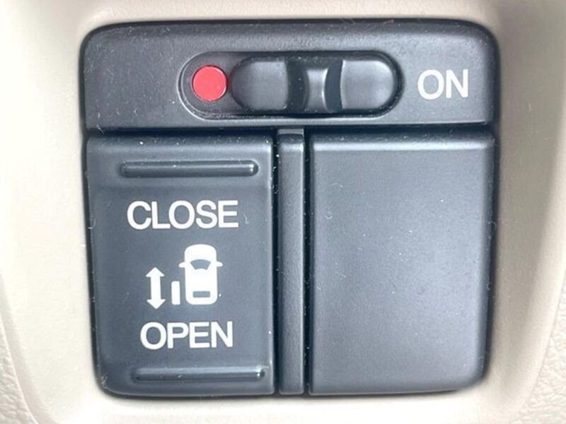N BOX