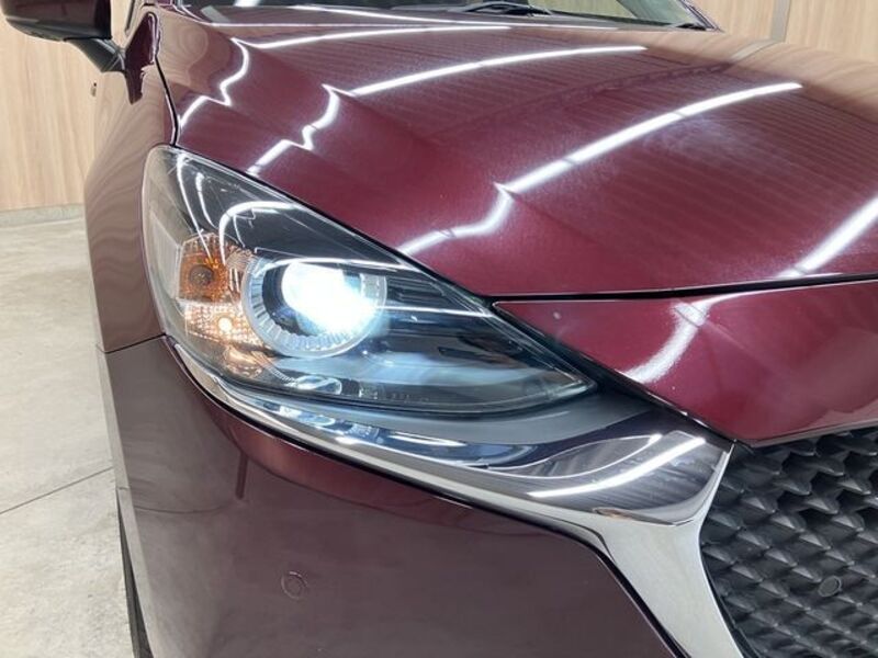 MAZDA2