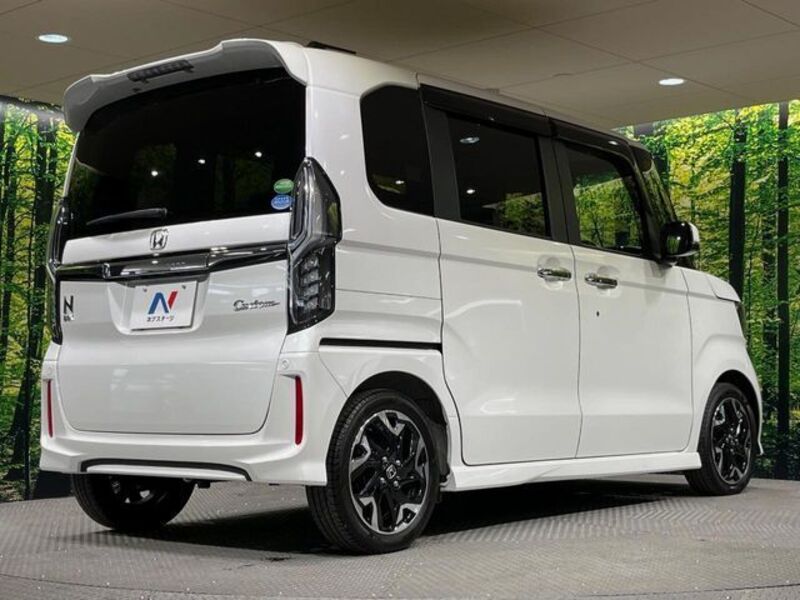 N BOX CUSTOM