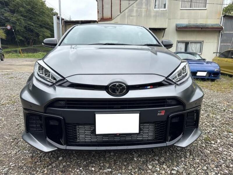 GR YARIS