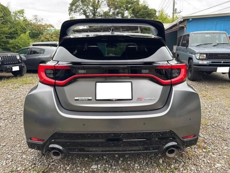 GR YARIS
