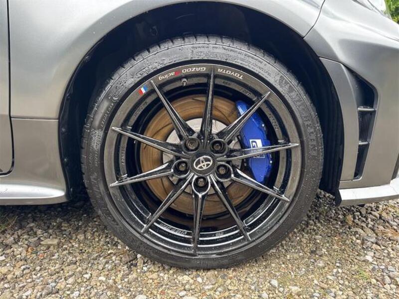 GR YARIS