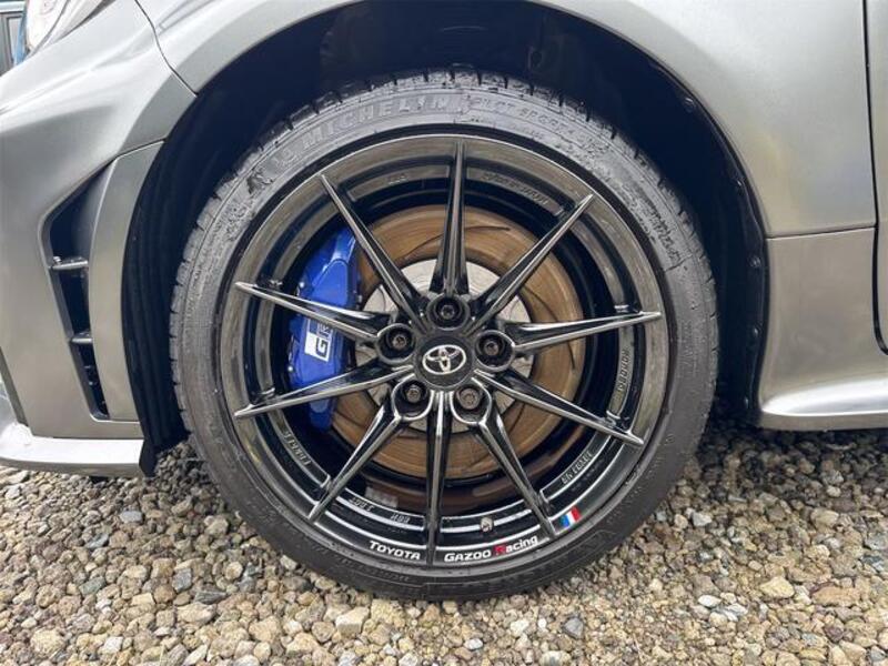 GR YARIS