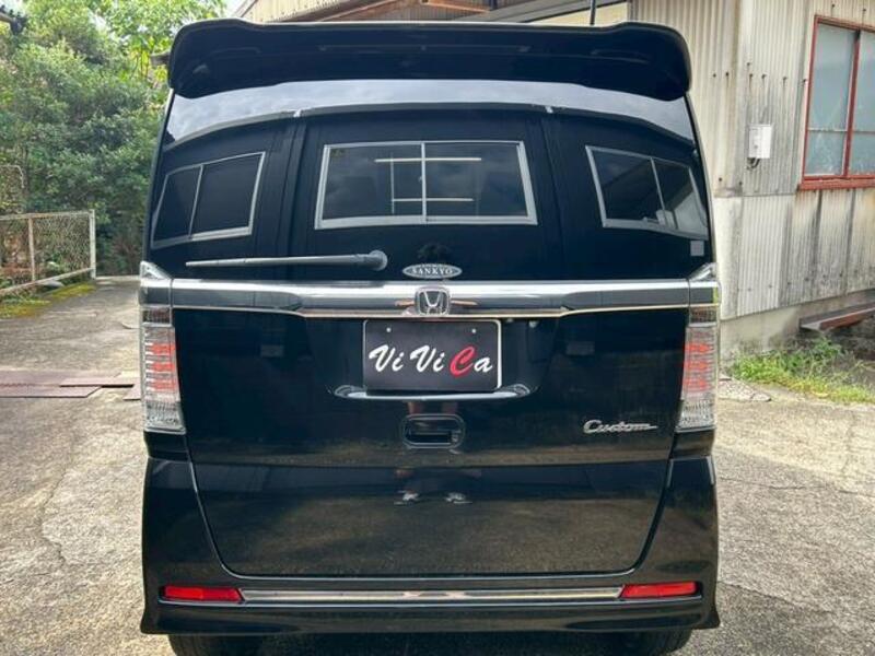 N BOX CUSTOM