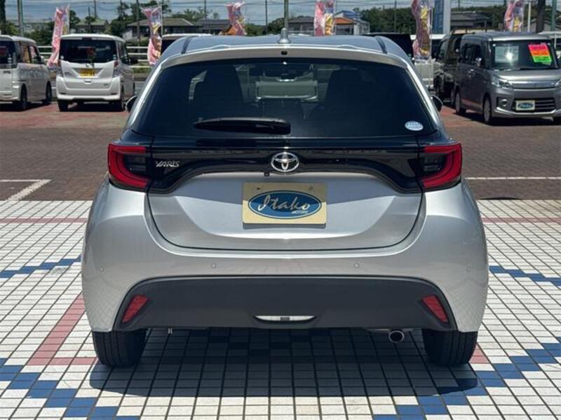 YARIS