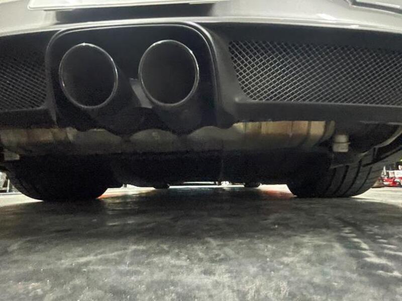 911
