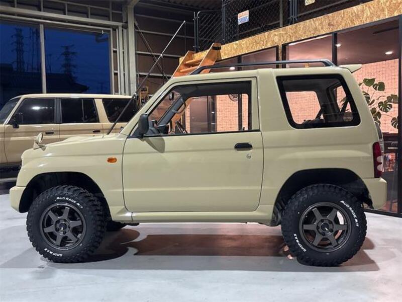 PAJERO MINI
