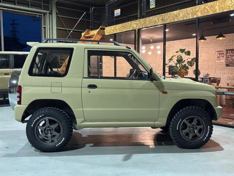 PAJERO MINI