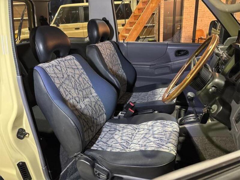 PAJERO MINI