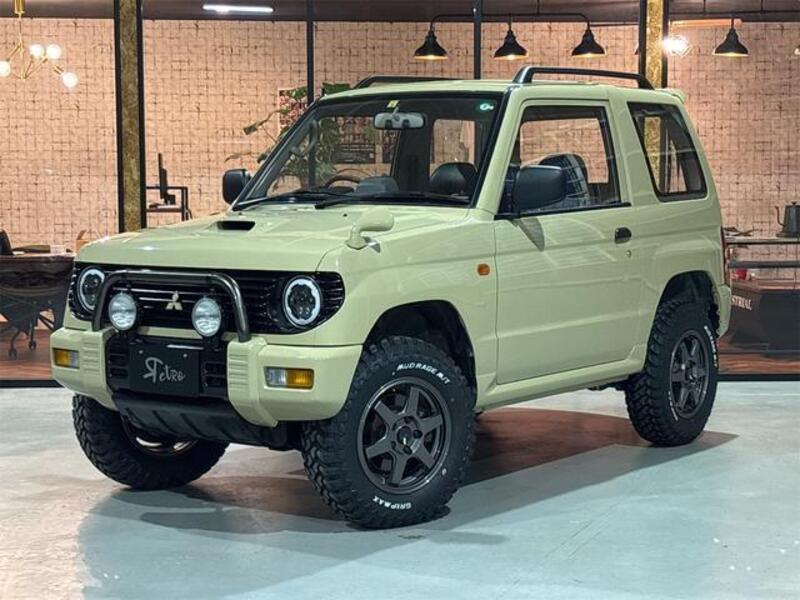 MITSUBISHI PAJERO MINI