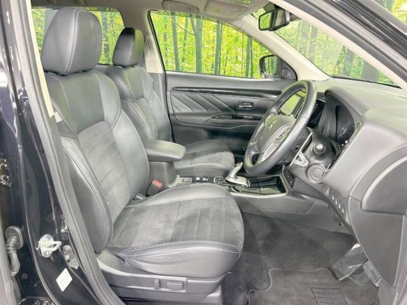 OUTLANDER PHEV