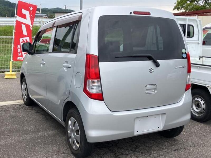 WAGON R