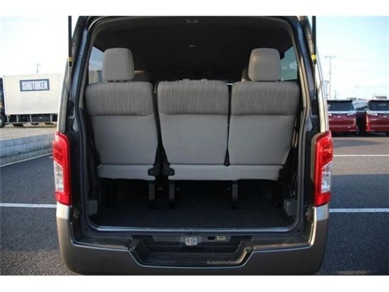 NV350 CARAVAN WAGON