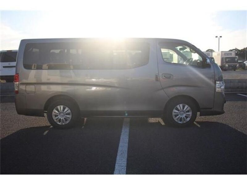 NV350 CARAVAN WAGON