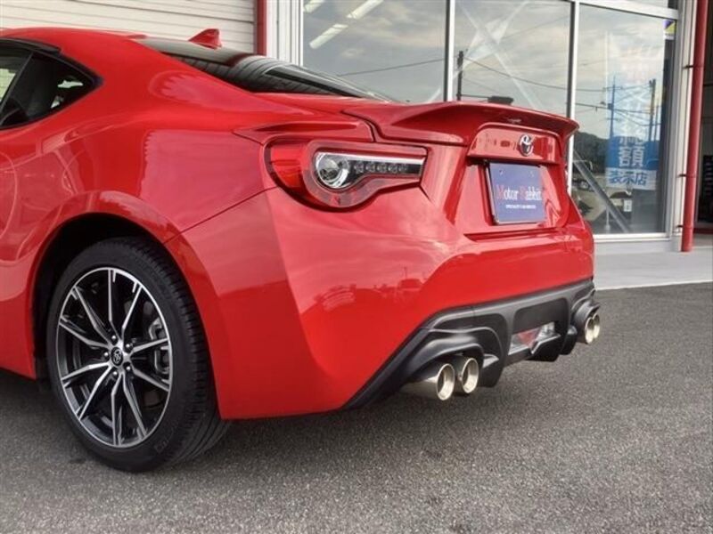 86