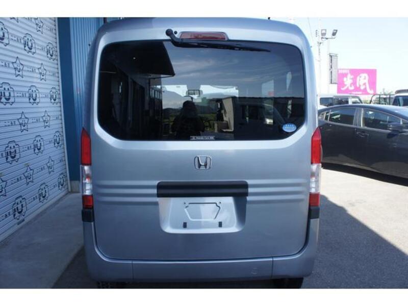 N-VAN