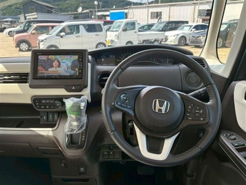 N BOX