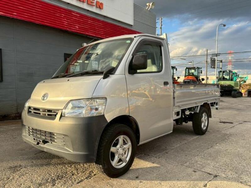 TOYOTA TOWNACE TRUCK