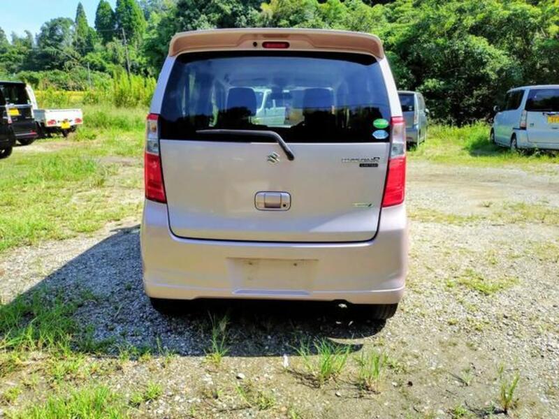 WAGON R