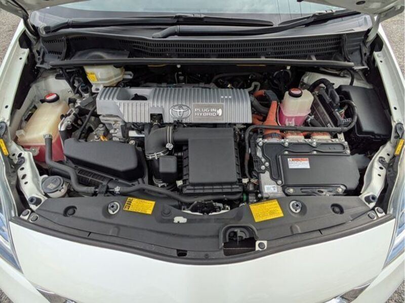 PRIUS PHV