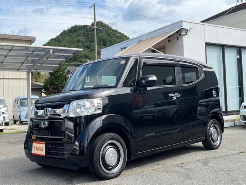 HONDA N BOX SLASH